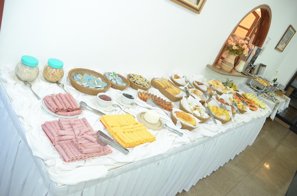 Hotel Sao Luiz Águas de Lindóia Bagian luar foto